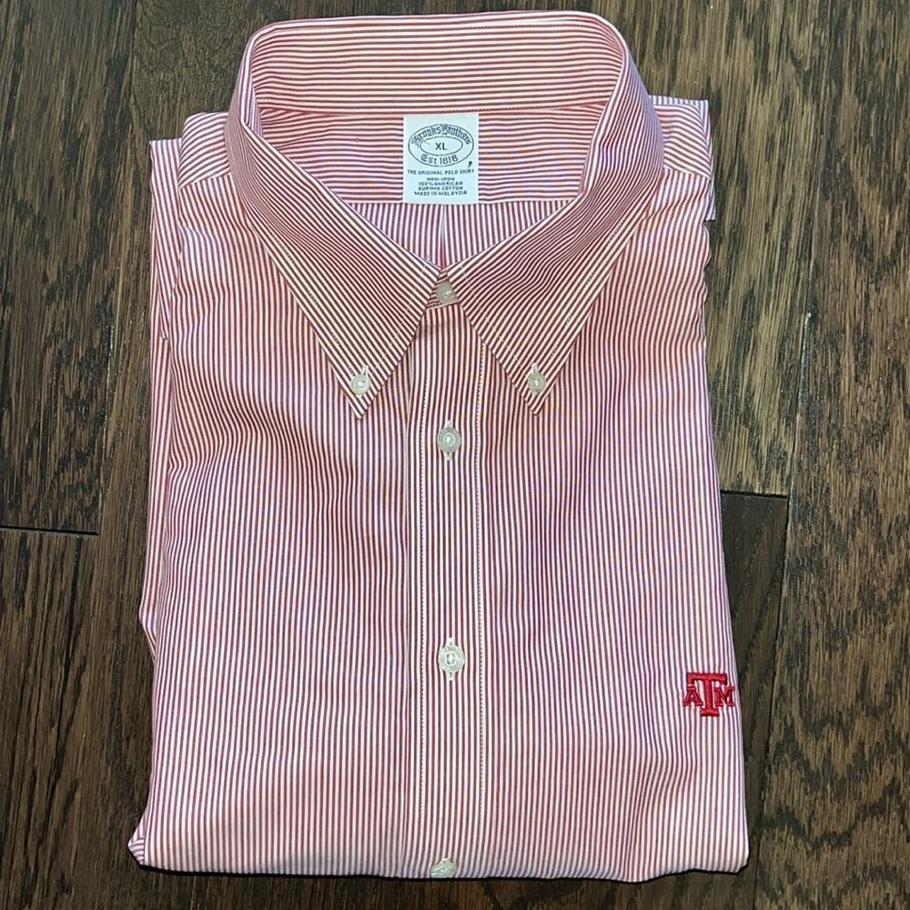 Texas A & M Aggies Pinstripe Button Down NON-IRON College Work Business Shirt XL